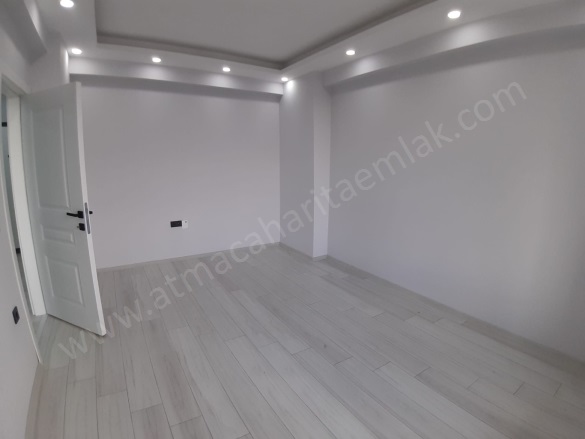 Abide Mahallesi. Ağrı Satılık Daire |  2+1 Oda | 102M2 2.400.000Tl  Krediye Uygun  | 5. Kat | Yerden Isıtma | 1 Banyo | 2 Yatak Odası Resim-4