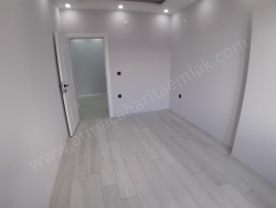 Merkez Abide Mahallesi. Satılık Daire 3+1 153 M2 | 4. Kat | Yerden Isıtma | 2 Banyo | 3 Yatak Odası
