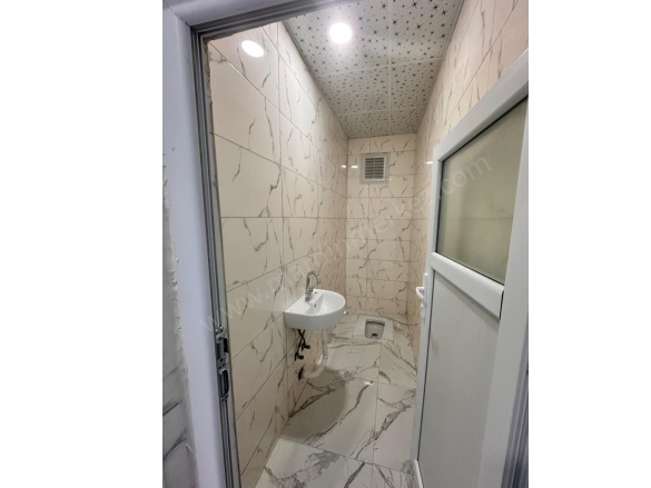 Nur Mahallesi. Artuklu Kiralık Bina |  2+1 Oda | 120M2 Aylık 9.000Tl | Zemin Kat | Kombi Resim-4