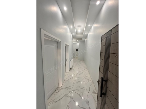 Nur Mahallesi. Artuklu Kiralık Bina |  2+1 Oda | 120M2 Aylık 9.000Tl | Zemin Kat | Kombi Resim-5