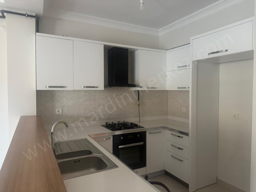 MARDİNİN MARKASI ALTINŞEHİRDE KİRALIK 1+1 DAİRE