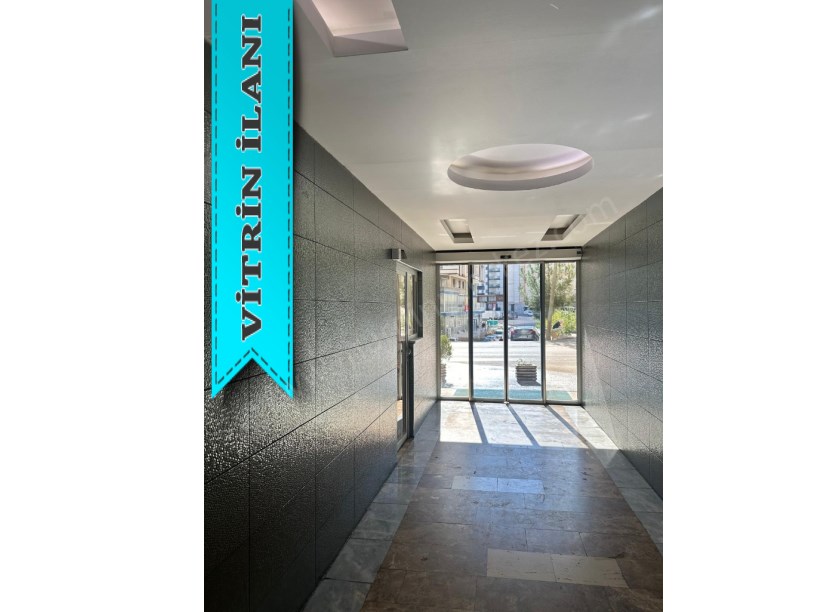 MERKEZDEN VENÜS 2 DE SATILIK EŞYALI KİRACILI 2+1 LÜX DAİRE