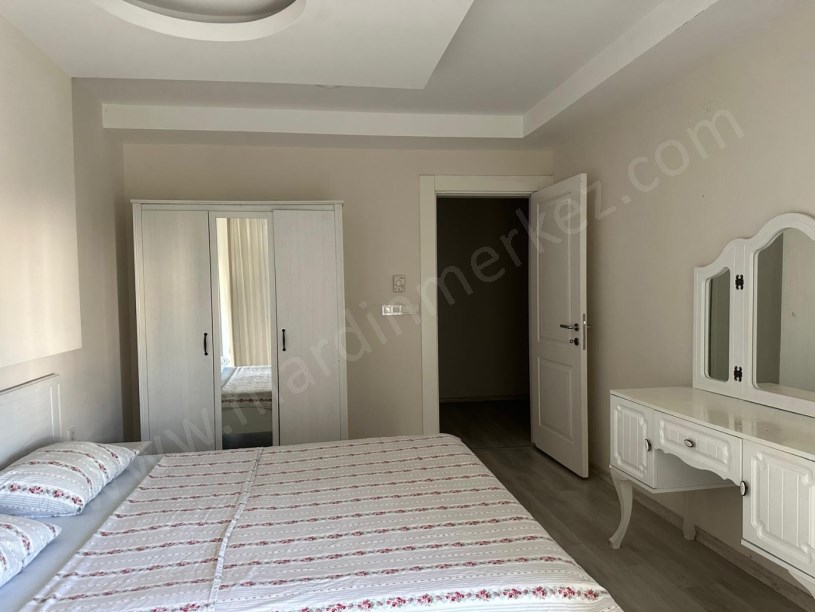 MERKEZDEN VENÜS 2 DE SATILIK EŞYALI KİRACILI 2+1 LÜX DAİRE