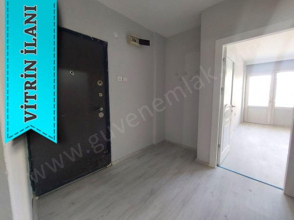 Atatürk Mahallesi. Ödemiş Satılık Daire |  3+1 Oda | 140M2 2.950.000Tl  Krediye Uygun  | 1. Kat | Doğalgaz | 1 Banyo | 3 Yatak Odası Resim-5