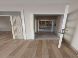 Ödemiş Merkez Satılık Daire 2+1 100 M2 | 1. Kat | Klima | 1 Banyo | 1 Yatak Odası