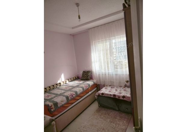 Beyhekim Selçuklu Satılık Daire |  2+1 Oda | 100M2 2.850.000Tl  Krediye Uygun  | 3. Kat | Kombi | 1 Banyo | 1 Yatak Odası Resim-3