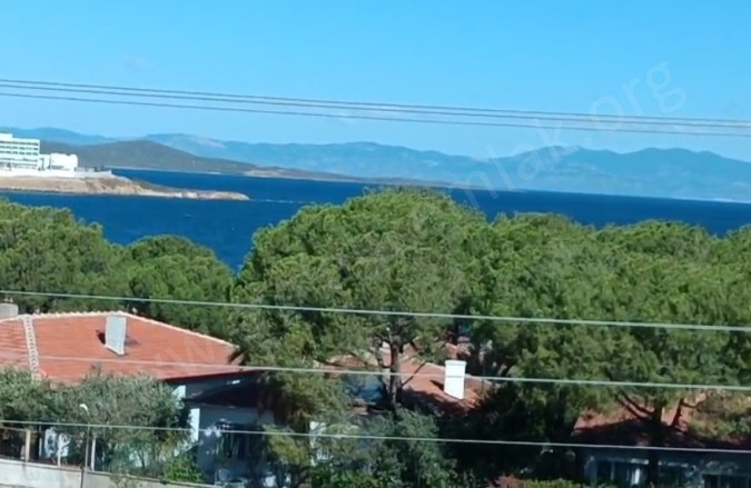 Armutçuk (Ali Çetinkaya Mah). Ayvalık Satılık Daire |  3+1 Oda | 135M2 6.850.000Tl  Krediye Uygun  | 3. Kat | Klima | 1 Banyo | 1 Yatak Odası Resim-1