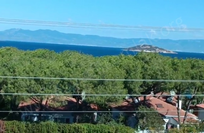 Armutçuk (Ali Çetinkaya Mah). Ayvalık Satılık Daire |  3+1 Oda | 135M2 6.850.000Tl  Krediye Uygun  | 3. Kat | Klima | 1 Banyo | 1 Yatak Odası Resim-2