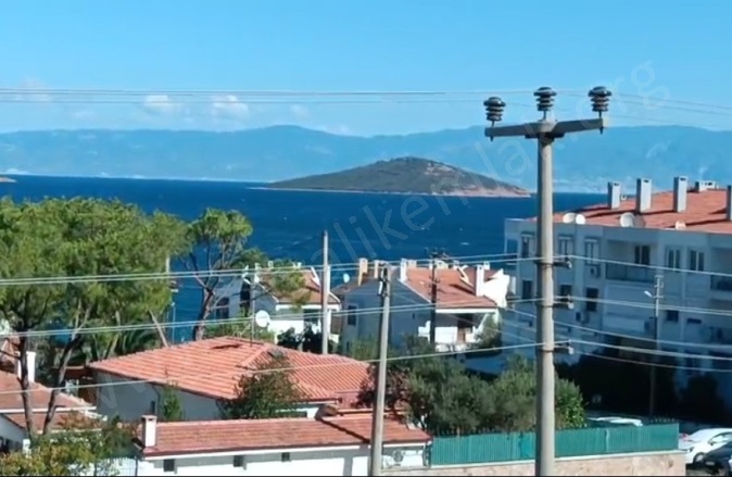 Armutçuk (Ali Çetinkaya Mah). Ayvalık Satılık Daire |  3+1 Oda | 135M2 6.850.000Tl  Krediye Uygun  | 3. Kat | Klima | 1 Banyo | 1 Yatak Odası Resim-3