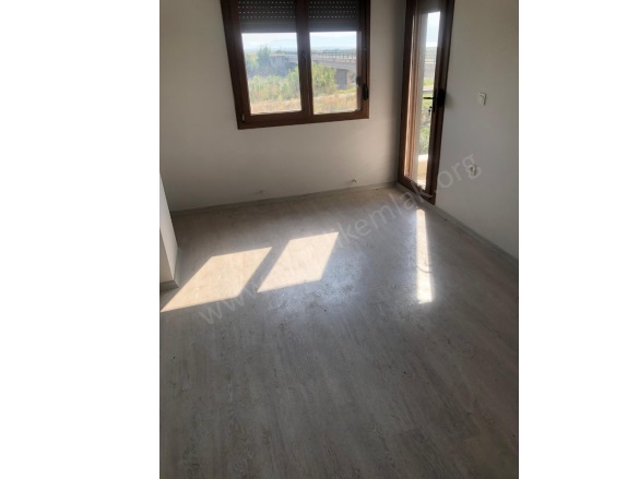 Altınova Ayvalık Satılık Villa |  4+1 Oda | 181M2 8.000.000Tl  Krediye Uygun  | Klima | 2 Banyo | 2 Yatak Odası Resim-2