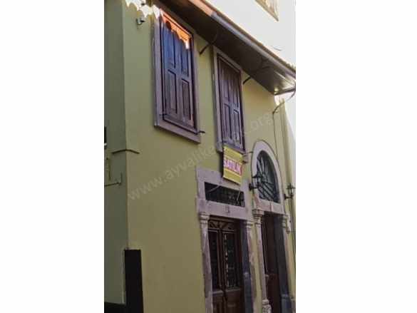 Merkezde Pansiyon Ve Restoran Olmaya Müsait 4+1 Satılık Müstakil Ev Ayvalık