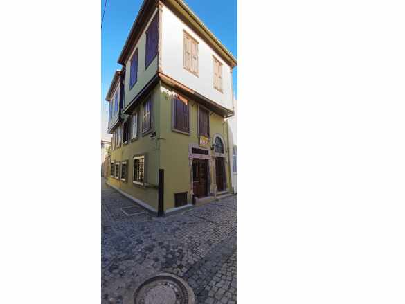 Merkezde Pansiyon Ve Restoran Olmaya Müsait 4+1 Satılık Müstakil Ev Ayvalık