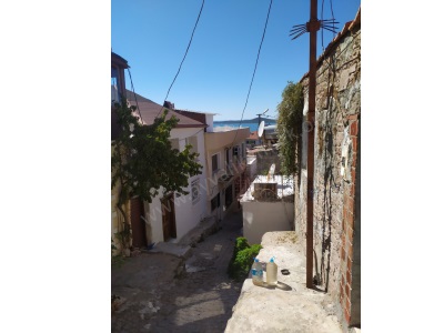 Ayvalık Merkezde Deniz Manzaralı Ev 3+1 Satılık Müstakil