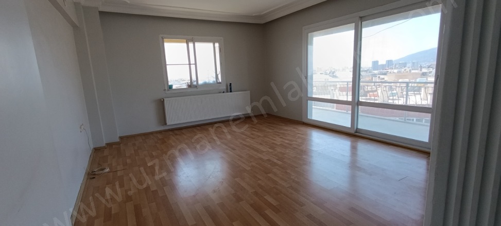 Atatürk Söke Kiralık Daire |  3+1 Oda | 150M2 Aylık 20.000Tl | 7. Kat | Kombi | 1 Banyo Resim-2