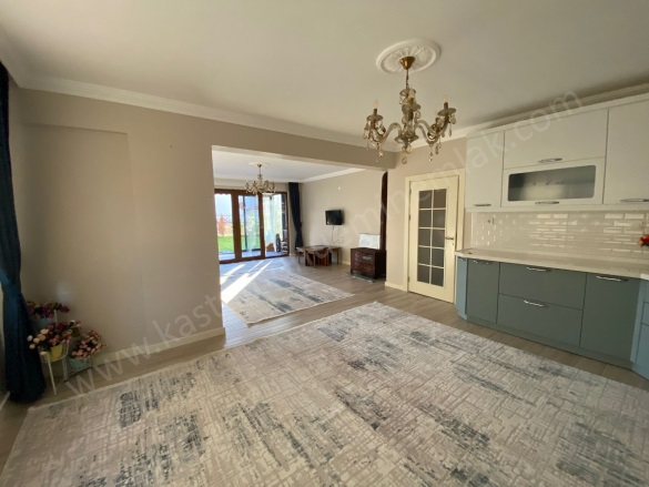 Merkez Kastamonu Satılık Villa |  7+2 Oda | 650M2 20.000.000Tl  Krediye Uygun  | Villa Ve Müstakil | Kombi | 2 Banyo | 4 Yatak Odası Resim-4