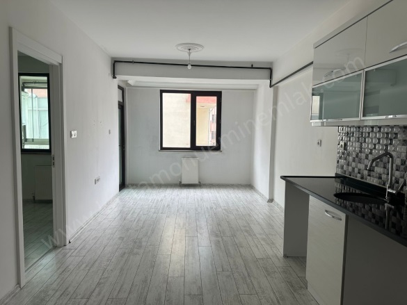 Merkez Kastamonu Kiralık Daire |  1+1 Oda | 60M2 Aylık 14.750Tl | 3. Kat | Merkezi Isınma | 1 Banyo | 1 Yatak Odası Resim-4