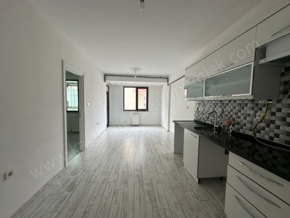 Merkez Kastamonu Kiralık Daire |  1+1 Oda | 60M2 Aylık 14.750Tl | 3. Kat | Merkezi Isınma | 1 Banyo | 1 Yatak Odası Resim-5