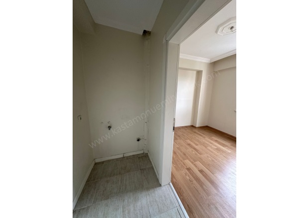 Merkez Kastamonu Kiralık Daire |  3+1 Oda | 145M2 Aylık 21.000Tl | 6. Kat | Kombi | 1 Banyo | 1 Yatak Odası Resim-5