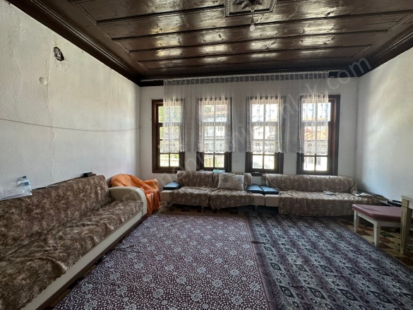 Merkez Kastamonu Satılık Müstakil Ev |  4+2 Oda | 117M2 3.250.000Tl | Müstakil | Soba | 2 Banyo | 2 Yatak Odası Resim-4