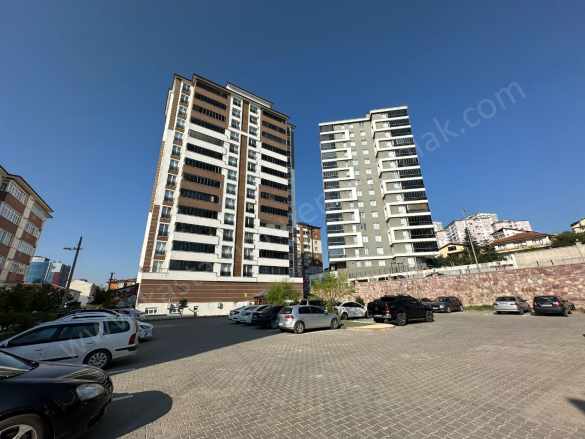Candaroğullarında Kiralık Daire 3+1 Merkez