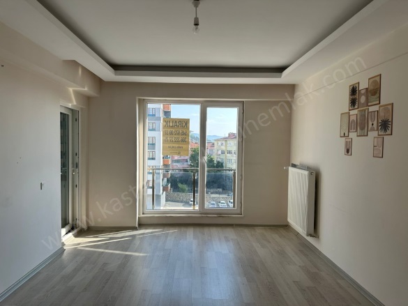 Merkez Kastamonu Kiralık Daire |  3+1 Oda | 140M2 Aylık 25.000Tl | 5. Kat | Merkezi Isınma | 2 Banyo | 1 Yatak Odası Resim-5
