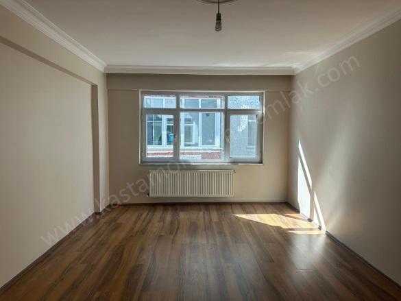 Merkez Kastamonu Kiralık Daire |  3+1 Oda | 160M2 Aylık 20.000Tl | 4. Kat | Kombi | 1 Banyo | 1 Yatak Odası Resim-5