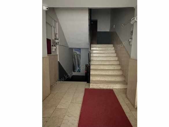 Candaroğullarında Ana Cadde Üzeri Kiralık Daire 3+1 Merkez