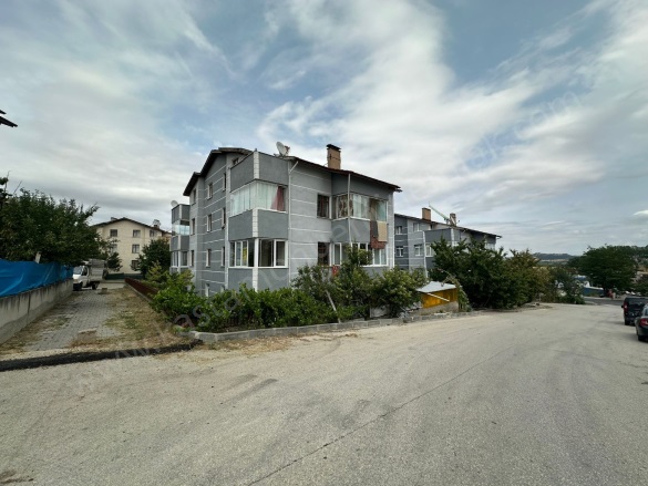 Merkez Kastamonu Kiralık Daire |  1+1 Oda | 105M2 Aylık 11.000Tl | 2. Kat | Kombi | 1 Banyo | 1 Yatak Odası Resim-2