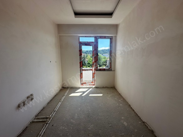 Merkez Kastamonu Satılık Daire |  2.5+1 Oda | 110M2 4.900.000Tl | 1. Kat | Yerden Isıtma | 2 Banyo | 1 Yatak Odası Resim-4