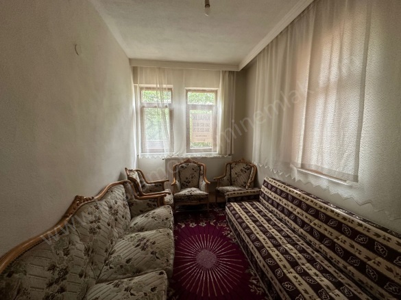 Merkez Kastamonu Kiralık Daire |  1+1 Oda | 40M2 Aylık 10.000Tl Eşyalı  | Giriş Katı | Kombi | 1 Banyo | 1 Yatak Odası Resim-3