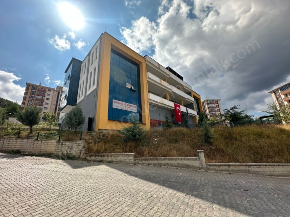 Merkez Kastamonu Kiralık Dükkan |  1+1 Oda | 500M2 Aylık 85.000Tl | Giriş Katı | Kombi Resim-1