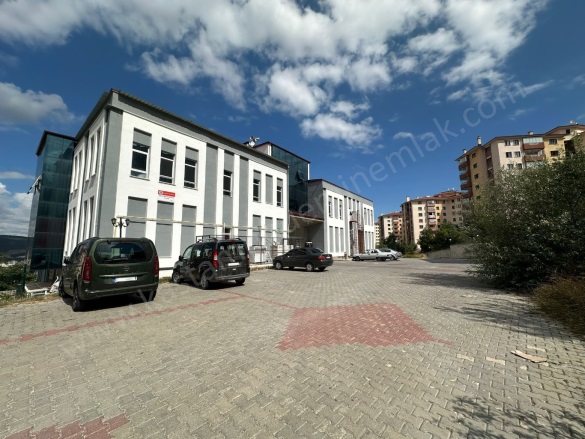 Merkez Kastamonu Kiralık Dükkan |  1+1 Oda | 500M2 Aylık 85.000Tl | Giriş Katı | Kombi Resim-5