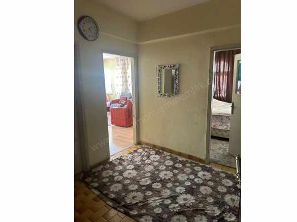 Salıpazarında Satılık Daire 3+1 Merkez