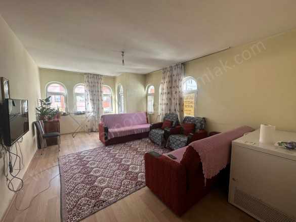 Salıpazarında Satılık Daire 3+1 Merkez
