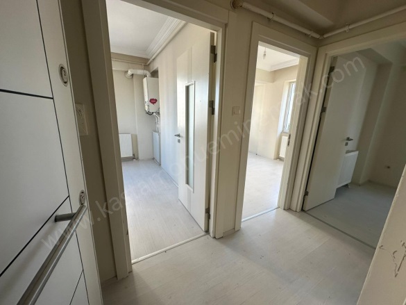 Merkez Kastamonu Kiralık Daire |  1+1 Oda | 50M2 Aylık 12.000Tl | 2. Kat | Kombi | 1 Banyo | 1 Yatak Odası Resim-3