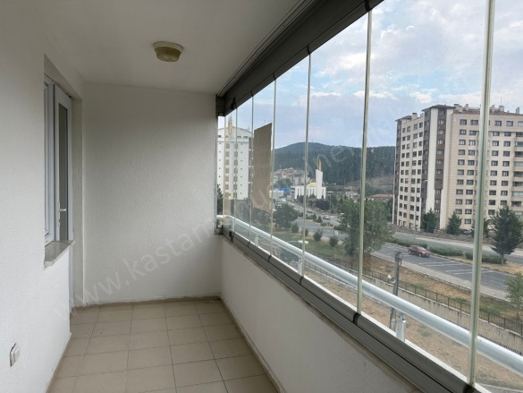 Merkez Kastamonu Satılık Daire |  3+1 Oda | 147M2 6.500.000Tl  Krediye Uygun  | 3. Kat | Merkezi Isınma | 2 Banyo | 1 Yatak Odası Resim-5