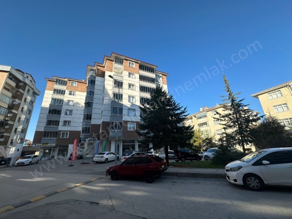 Merkez Kastamonu Satılık Daire |  2+1 Oda | 121M2 4.325.000Tl  Krediye Uygun  | 5. Kat | Merkezi Isınma | 1 Banyo | 1 Yatak Odası Resim-2