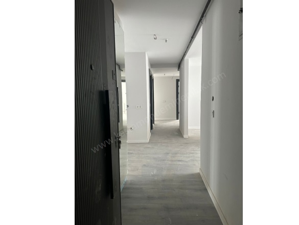 Merkez Kastamonu Satılık Daire |  3+1 Oda | 156M2 5.500.000Tl  Krediye Uygun  | 13. Kat | Merkezi Isınma | 2 Banyo | 1 Yatak Odası Resim-2