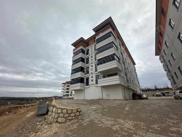 Tosya Yolunda Satılık Daire 2+1 Merkez