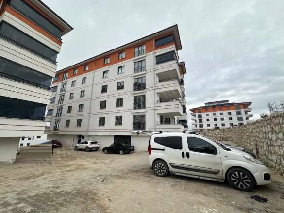 Tosya Yolunda Satılık Daire 2+1 Merkez