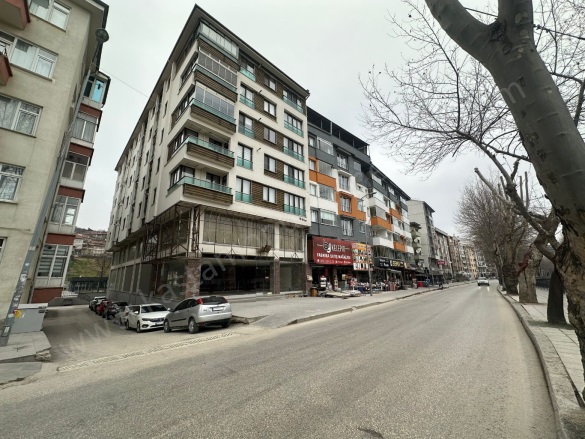 Merkez Kastamonu Satılık Daire |  2+1 Oda | 65M2 2.800.000Tl  Krediye Uygun  Eşyalı  | 3. Kat | Merkezi Isınma | 1 Banyo | 1 Yatak Odası Resim-1