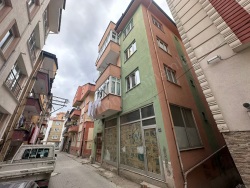 Merkez Merkez Kiralık Daire 2+1 100 M2 | 3. Kat | Kombi | 1 Banyo | 1 Yatak Odası