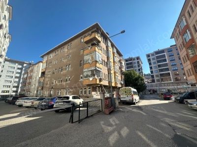 Salıpazarında Satılık Daire 3+1 Merkez