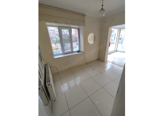 Sofular Mah. Merzifon Satılık Dükkan |  79M2 6.000.000Tl | Komple Bina | Kombi Resim-4