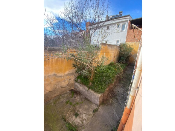 Tavşan Mah. Merzifon Satılık Müstakil Ev |  3+1 Oda | 160M2 3.750.000Tl  Krediye Uygun  | Komple Bina | Kombi | 1 Banyo | 2 Yatak Odası Resim-5