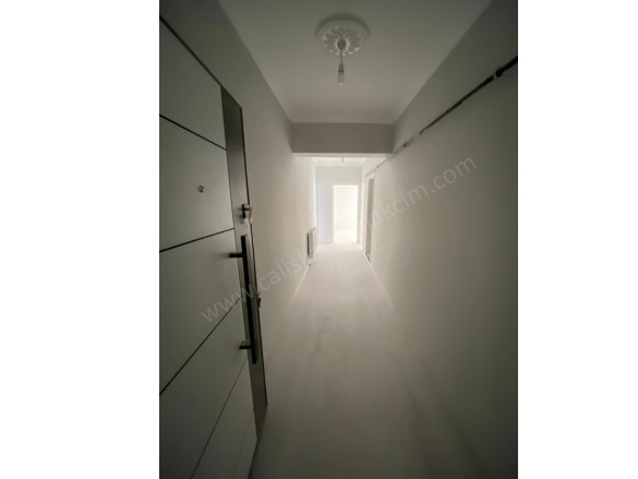 Hacıbalı Mah. Merzifon Satılık Daire |  2+1 Oda | 115M2 2.400.000Tl | Komple Bina | Kombi | 1 Banyo | 2 Yatak Odası Resim-4