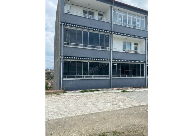 Sofular Mah. Merzifon Satılık Daire |  1+1 Oda | 60M2 1.300.000Tl  Krediye Uygun  Eşyalı  | 1. Kat | Kombi | 1 Banyo | 1 Yatak Odası Resim-1