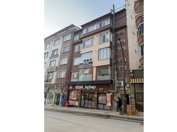 Camicedit Mah. Merzifon Kiralık Ofis / Büro |  1+2 Oda | 85M2 Aylık 18.000Tl  Krediye Uygun  | 1. Kat | Kombi Resim-3