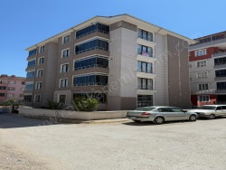 Merzifon Mahsen Mah. Satılık Daire 2+1 120 M2 | 4. Kat | Kombi | 1 Banyo | 2 Yatak Odası