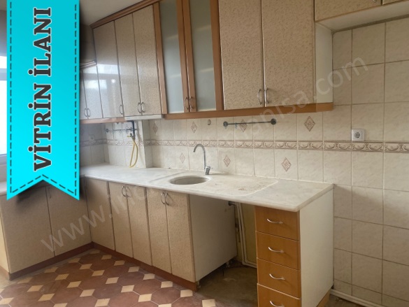 Dinçer Mh. Şehzadeler Kiralık Daire |  3+1 Oda | 150M2 Aylık 28.000Tl | 2. Kat | Kombi | 1 Banyo | 1 Yatak Odası Resim-3